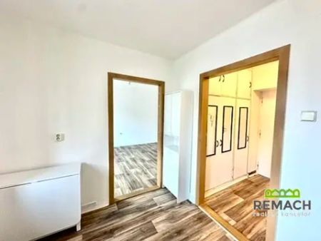 Pronájem, byty 1+1 Boženy Němcové 724, Uherské Hradiště - Fotografie 5