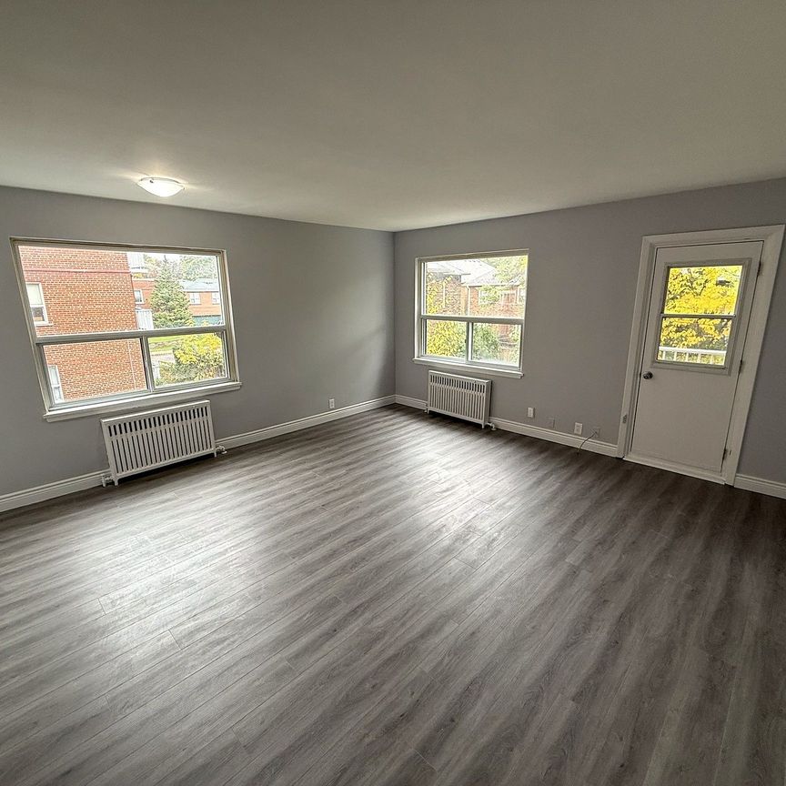 For Lease - 1315 Bayview Avenue Unit# 208, Toronto, Ontario - Photo 1