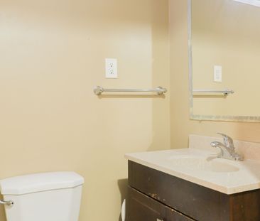 For Lease - 90 Sedgewick Circle Unit# All-Inclusive Basement, Bramp... - Photo 3