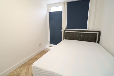 Room in a Shared Flat, John Barnes Walk, E15 - Photo 2