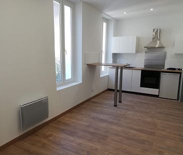 Appartement 2 pièces 33m2 MARSEILLE 4EME 630 euros - Photo 3