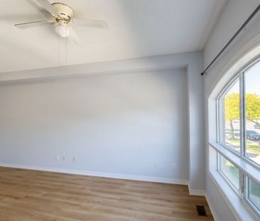 For Lease - 5053 Bidwell Common, Burlington, Ontario - Photo 2