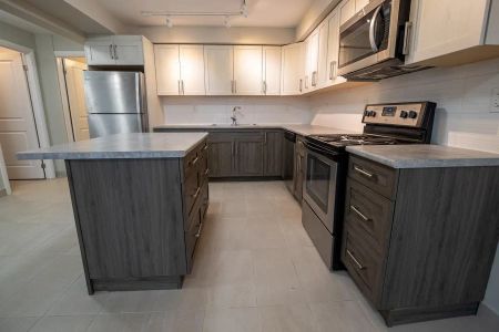Westgate Village Townhomes — 3 Bedroom - Photo 4