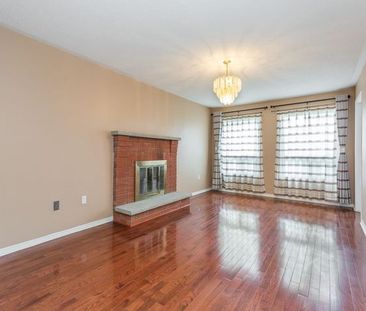 For Lease - 39 Florentine Crescent, Richmond Hill, Ontario - Photo 2