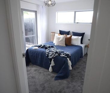 Modern Living on Naylor - Photo 4