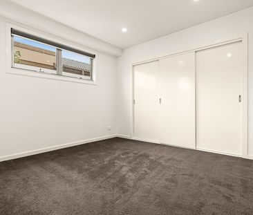 3/26 Winifred Street, Essendon VIC 3040 - Townhouse For Rent | Domain - Photo 3