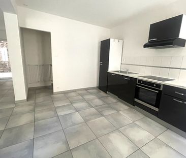 Maison de village plein centre - Photo 1