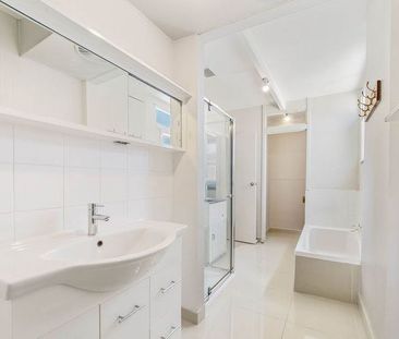 SPACIOUS FOUR BEDROOM HOME IN THE HEART OF CLAYTON- - Photo 3