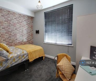 1 bedroom in a house share to rent - Photo 2