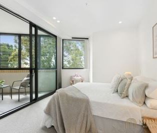 Sunlit North-Facing Apartment in Lindfield's Village Precinct - Photo 6