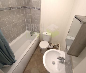 4 bedroom terraced house to rent - Photo 1