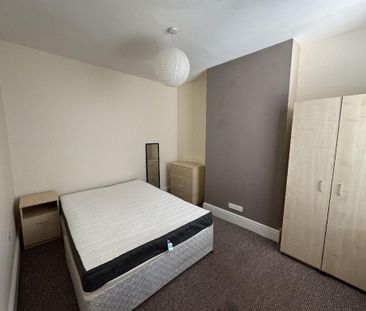 2 bedroom house to rent - Photo 1