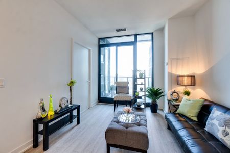 For Lease - 250 Lawrence Avenue Unit# 724, Toronto, Ontario - Photo 3
