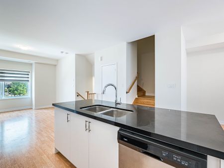 For Lease - 21 Lambert Lane, Caledon, Ontario - Photo 4