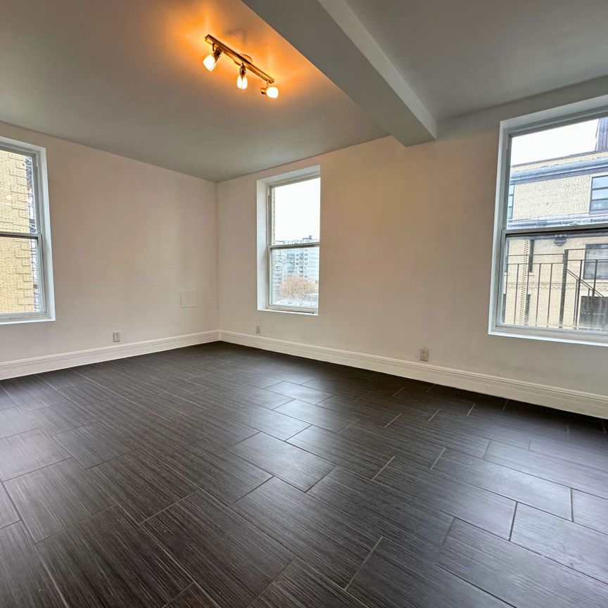 1251 Rue Saint Marc, #22 - Photo 1