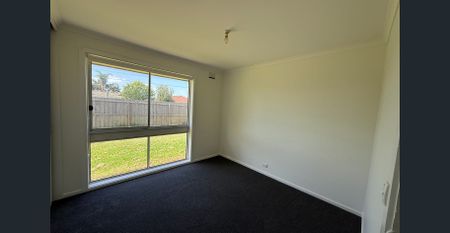 Well maintained home in Corio! - Photo 3
