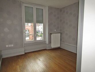 Location Appartement 3 pièces 100 m2 à Raon-l'Étape - Photo 2