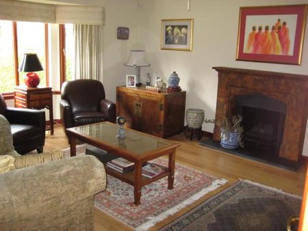 5 bedroom detached house to rent - Photo 2