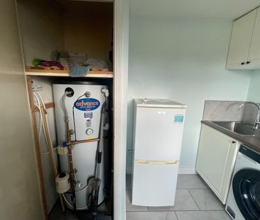 Studio Flat, Telegraph Place, E14 - Photo 4