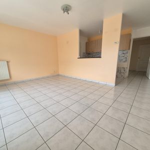 Location Appartement 2 pièces 51m² ST LAURENT BLANGY 62223 - Photo 2