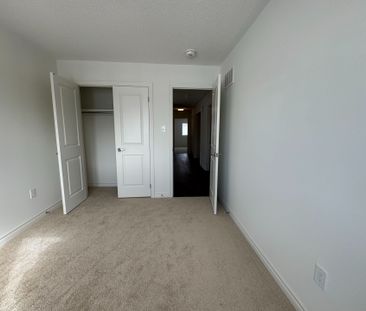 For Lease - 108 Sanderson Drive, Kawartha Lakes, Ontario - Photo 6