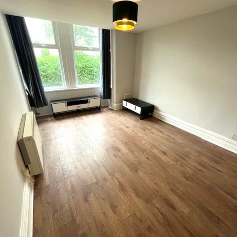 Victoria Parade, Preston - Photo 1