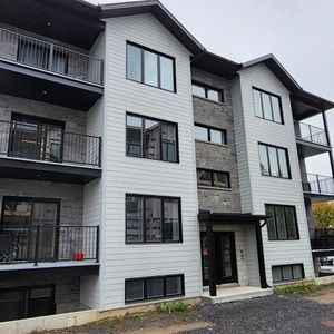 Appartement Saint-Zotique À Louer - Photo 2