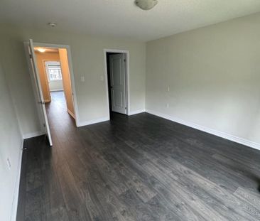For Lease - 10 Birmingham Drive Unit# #47, Cambridge, Ontario - Photo 2
