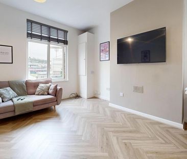4 bedroom house to rent - Photo 3