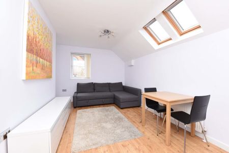 1 bedroom apartment to rent - Photo 2