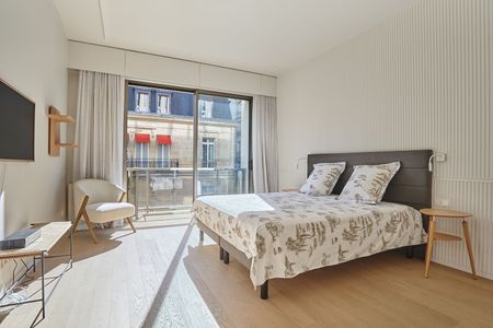 Tout savoir sur cet appartement dans le quartier Triangle d'Or, à Paris 8ème - Photo 4