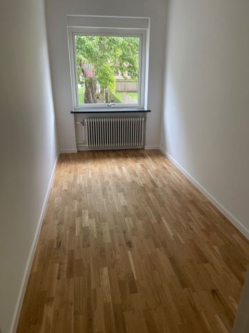 Rönnebergsgatan 18, Öster - Photo 2
