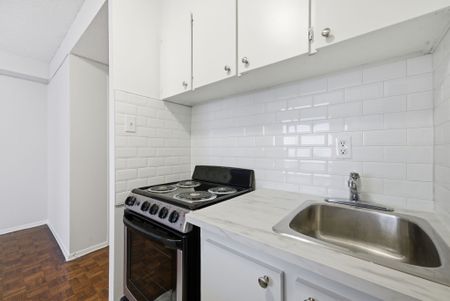 For Lease - 2360 Dundas Street Unit# 2520B, Toronto, Ontario - Photo 5