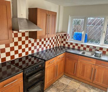 3 bedroom detached house to rent - Photo 4