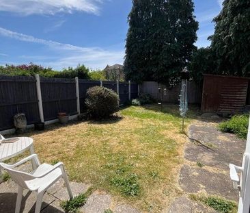 1 bedroom in a house share to rent - Photo 3