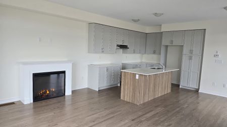 For Lease - 4 Singhampton Road, Vaughan, Ontario - Photo 4
