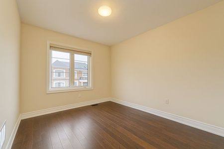 For Lease - 4 Finley Way Unit# Main, 2nd, Markham, Ontario - Photo 3
