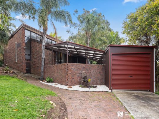 Charming Family Home - Photo 1