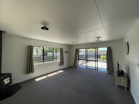 Bedford Road, Marewa - Photo 2