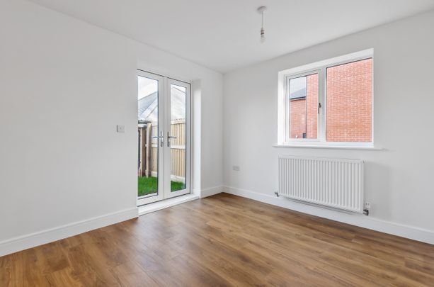 4 bedroom detached house to rent - Photo 1