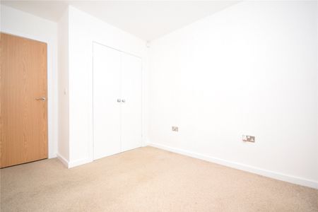 Troy Hill, Morley, Leeds, West Yorkshire, LS27 8GF - Photo 2