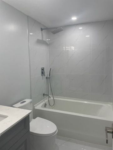 For Lease - 57 Phillip Avenue Unit# Lower, Toronto, Ontario - Photo 4