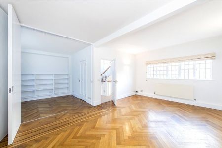 2 bedroom mews to rent - Photo 3