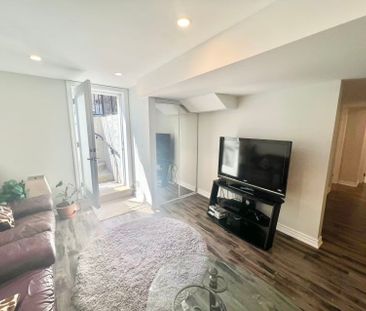 For Lease - 18 Fountain Court, Richmond Hill, Ontario - Photo 6