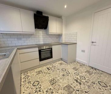 Coronation Court, Murton, Co Durham, SR7 - Photo 4