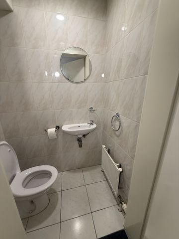 Zeer ruim en lichtrijk appartement met 3 slpks in Westerlo. - Photo 4