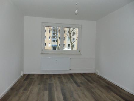 Komplett renovierte 3-Zimmer-Wohnung in Stralsund / Knieper West - Photo 2