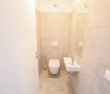 Erstbezug nach Sanierung: Schöne 2-Zimmer-Wohnung mit Top-Anbindung - Photo 2