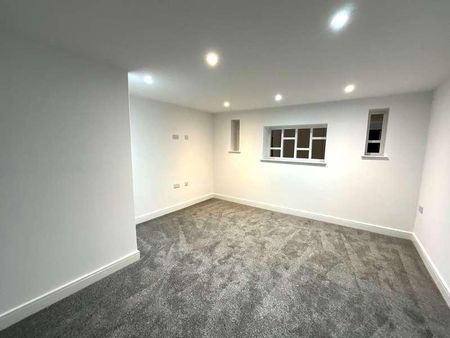 The Old Court House, DN1 - Photo 2