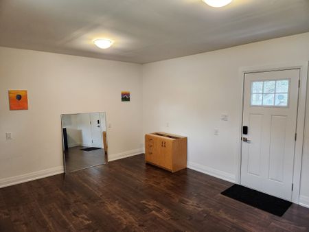 For Lease - 452 D'arcy Street Unit# Unit # 2, Newmarket, Ontario - Photo 3